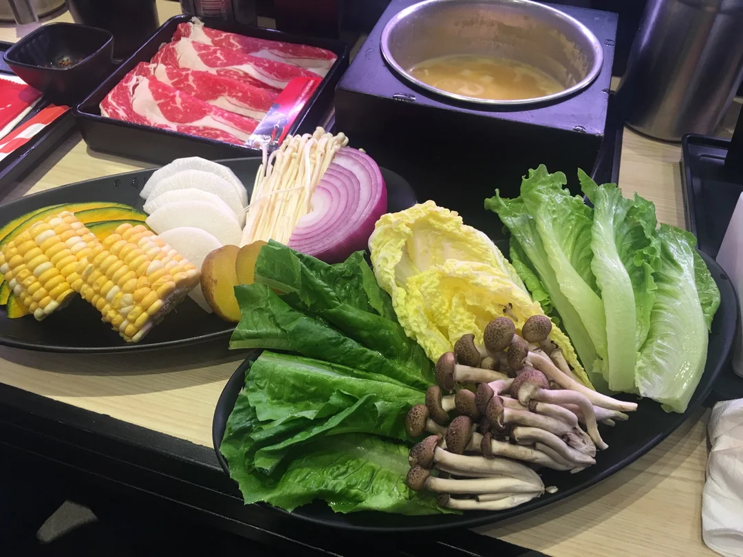 野菜拼盤好豐盛喔 - hotpot pnps photo in mong