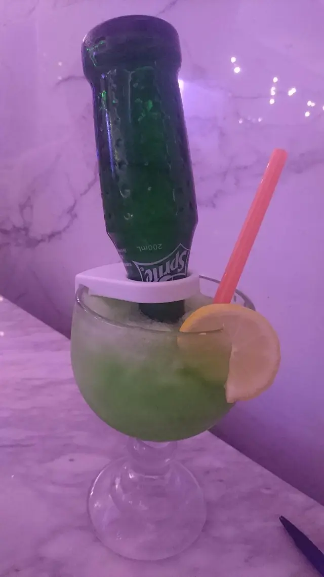 青蘋果沙冰 + 雪碧
