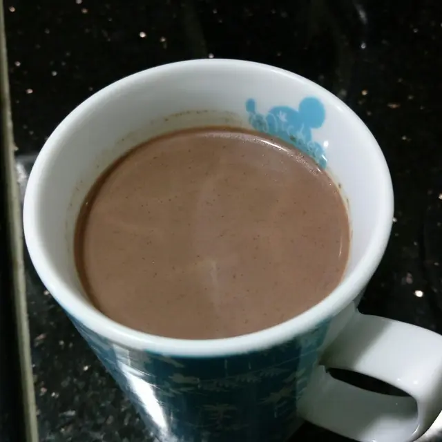 第一杯倒出來面層明顯有很多油脂點點