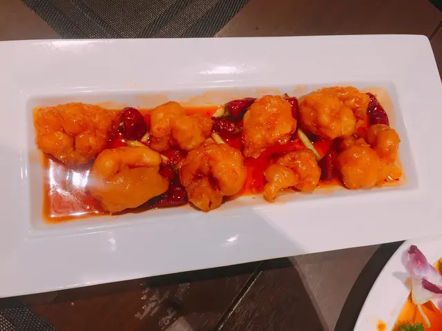 宮爆蝦球