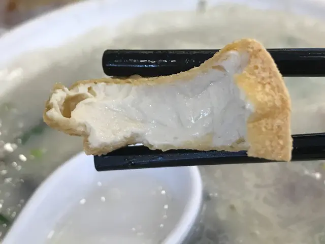蒜泥汁脆皮豆腐