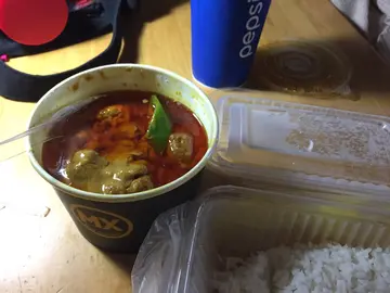 咖哩鸡饭