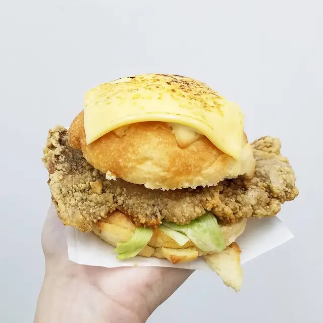 雞扒蜜瓜包