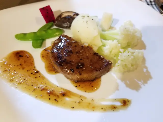 黑椒瑞士素扒薯蓉西花
