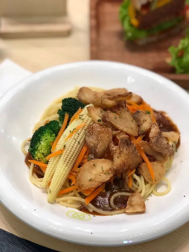 炸猴頭菇黑椒汁意粉