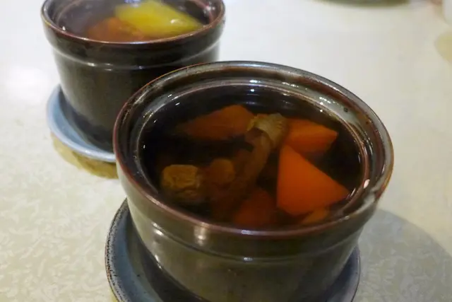 原盡燉姬松茸淮山燉甘筍黑毛豚肉湯
