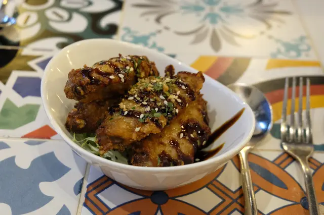 蒜香雞中翼 (with Set)