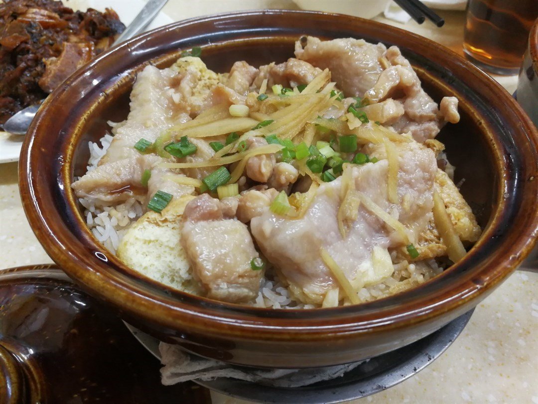 豆卜猪颈肉煲仔饭