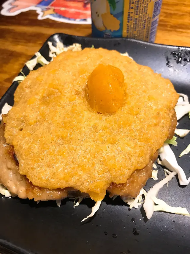 秘制金沙蛋黃肉餅