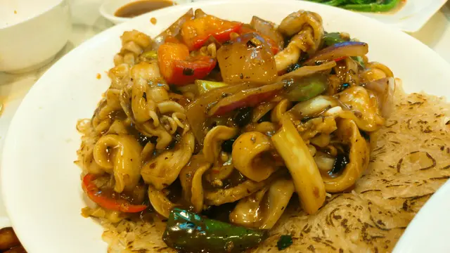 米粉底, 要熱食少少脆~