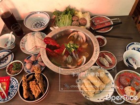 龍蝦鮑魚海鮮鍋 - 銅鑼灣的十下火鍋
