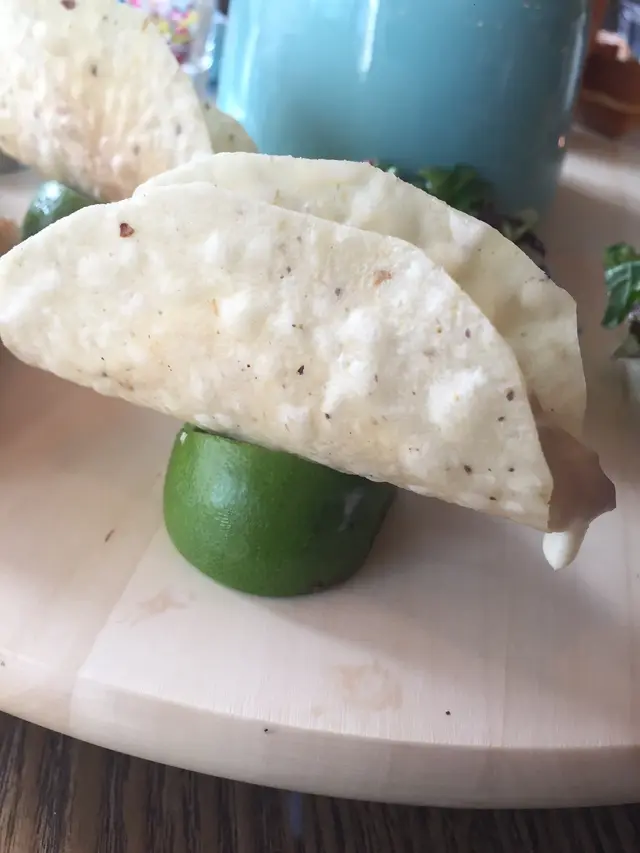 忌廉粟米肉碎脆卷