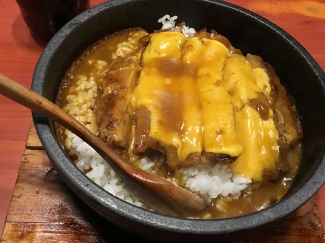 賣相冇 menu 咁吸引,不過起碼夠熱、雞扒又夠淋