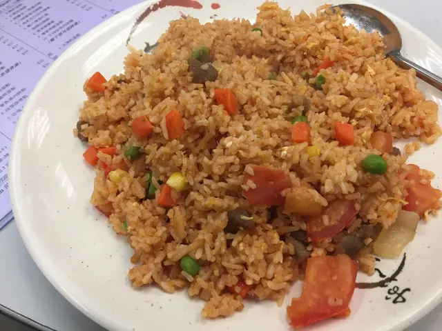 牛粒炒红飯