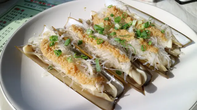 蒜蓉粉絲蒸蟶子皇