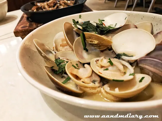 香蒜辣椒白酒煮大蜆