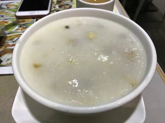 皮蛋瘦肉粥
