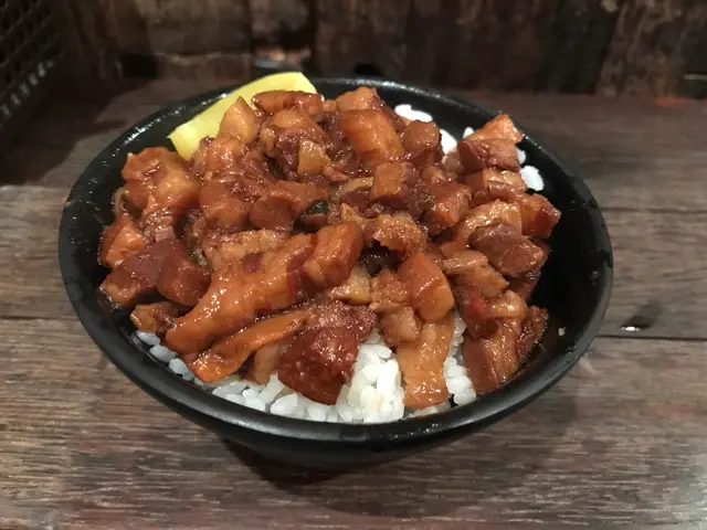 魯肉飯
