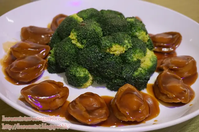 蠔皇扣原隻鮑魚