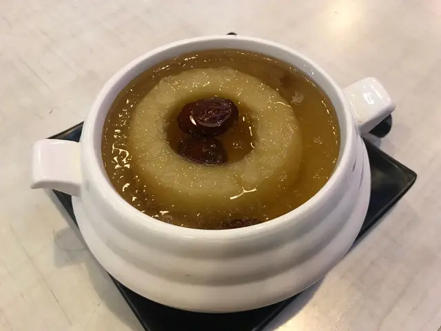 椰皇蛋白燉桃膠