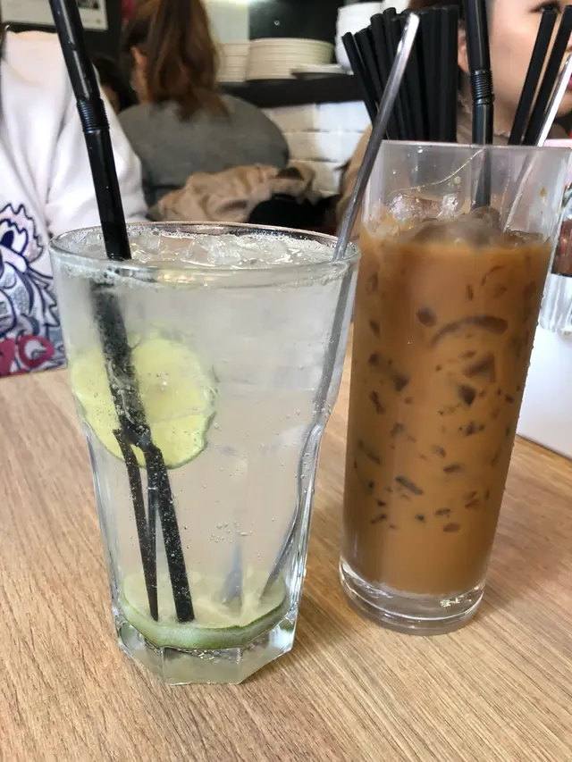 Iced  lime  soda  和越南凍咖啡