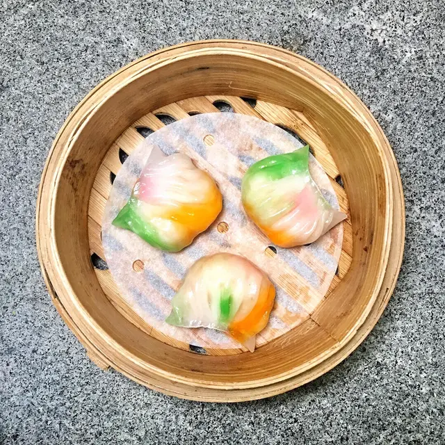 彩雲蝦餃