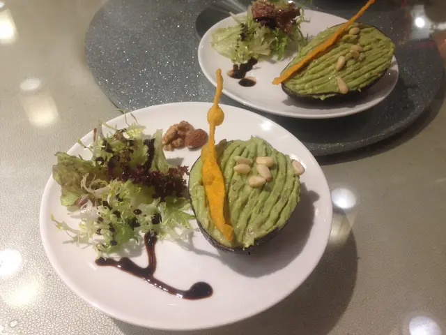 牛油果郁香甜美