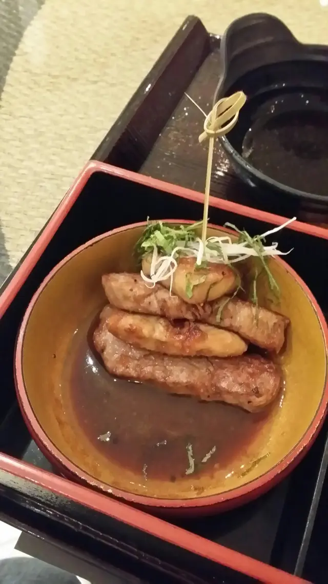 香煎鵝肝伴牛柳