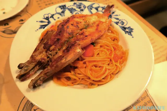 大蝦已經開邊好方便