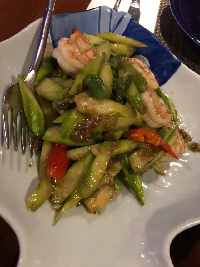 辣椒蒜蓉炒蝦仁蘆筍