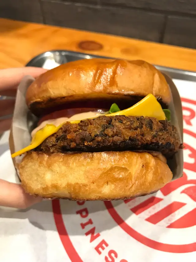 Mushroom cheese burger