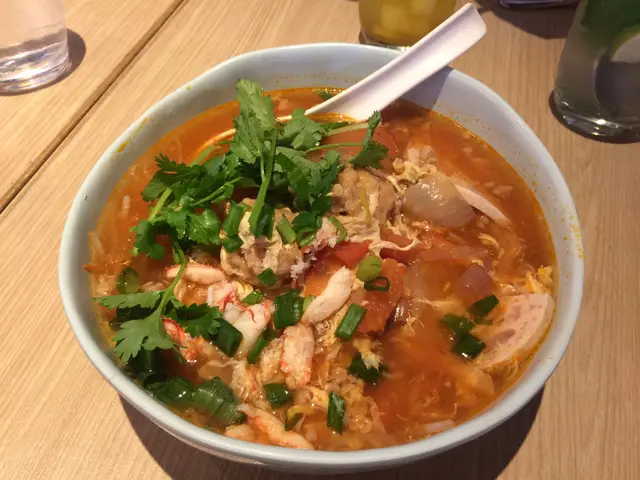 鮮茄蟹肉丸湯檬