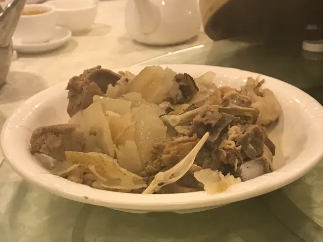 天麻川弓白芷魚頭湯