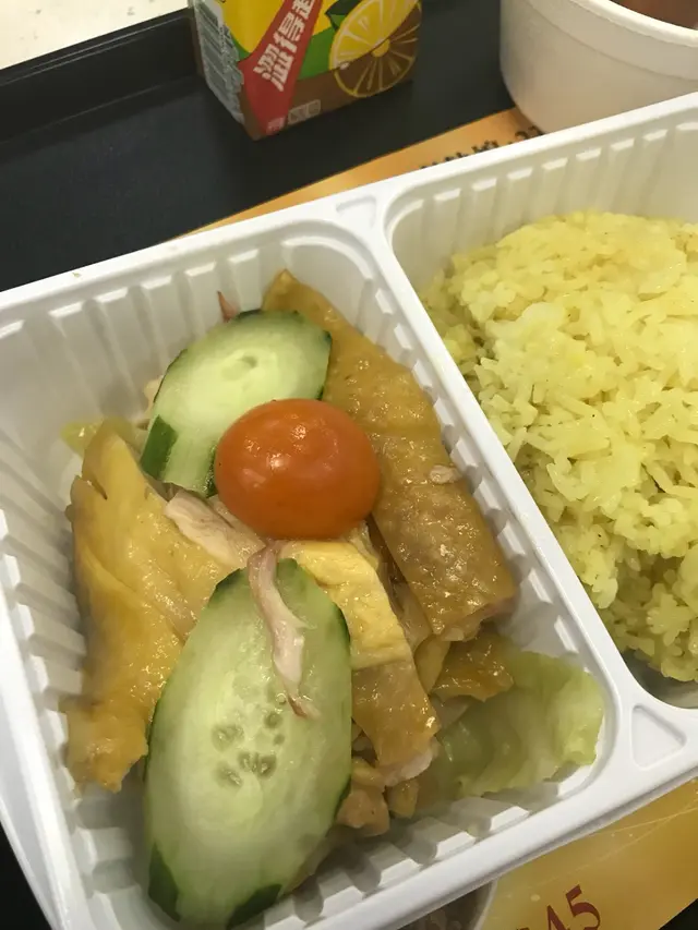 好味抵食，又有湯又有野飲，啲雞又多。推