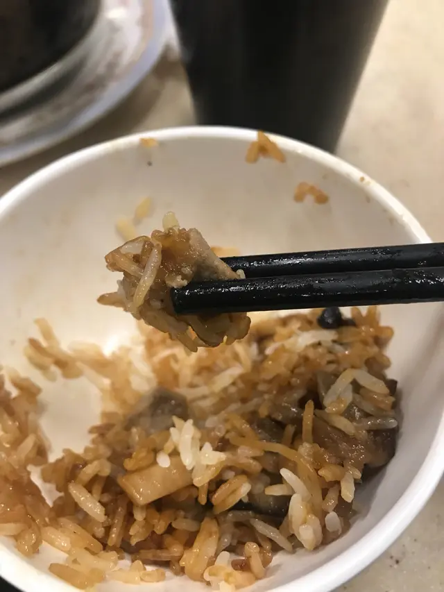 鵝肝細細粒，飯煮得乾身粒粒分明