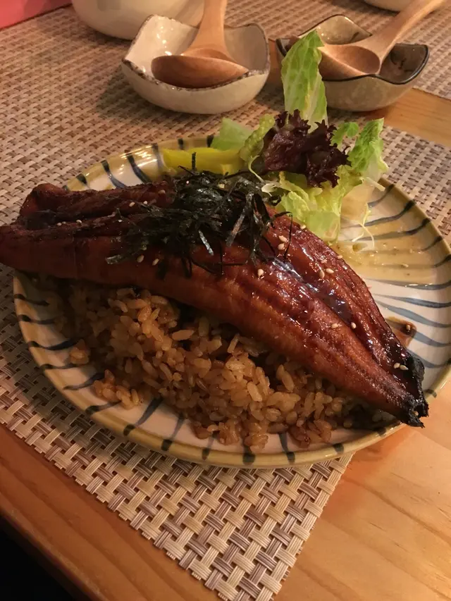 原條蒲燒鰻魚炒飯