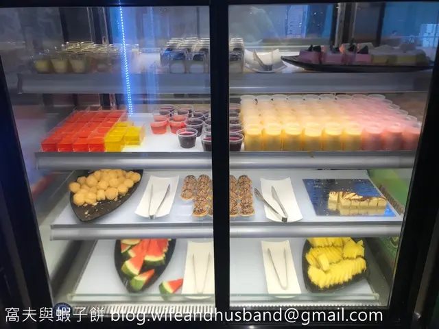 自助甜品櫃
