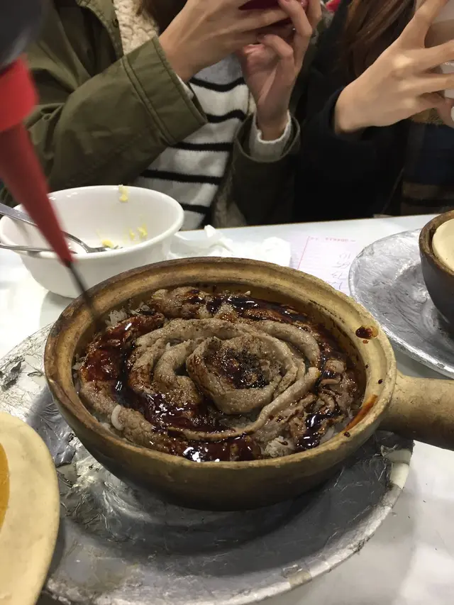 火焰玫瑰肥牛煲仔飯