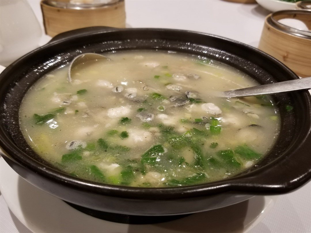 蠔仔泡飯 oyster porridge