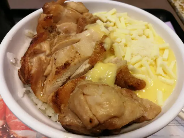 第一次食吉野家的雞係冇雞皮