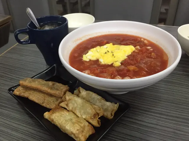 蕃茄麵+雞軟骨餃子