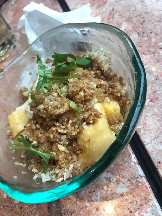 食左一塊先影，幾好味，冷盤但唔會凍到牙痛