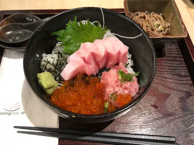 黑鮪大拖羅丼