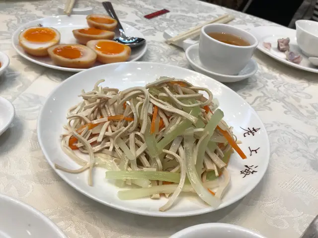 涼拌西芹豆乾絲