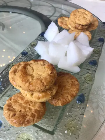 新鮮製合桃酥和白糖糕