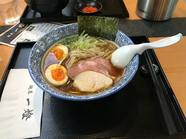 味道跟普通拉麵一樣，一款，物非所值