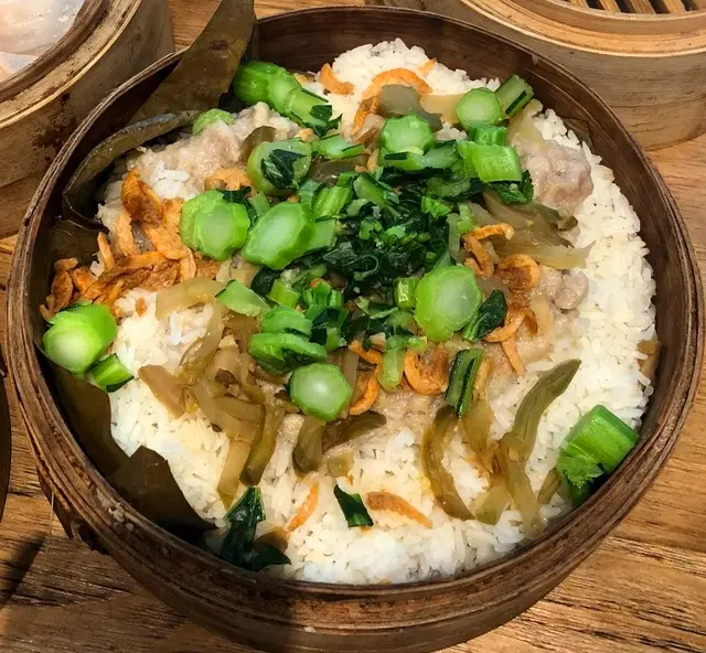 蝦子榨菜肉餅飯