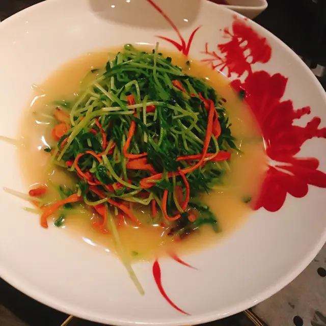 高級京菜,菜色特別,上海北京菜混合版,環境優雅舒適,是飲洒聊天的好地方,菜色味道亦相當精緻美味⭐️