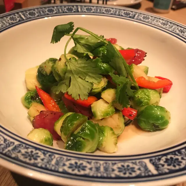 臘腸炒椰菜仔