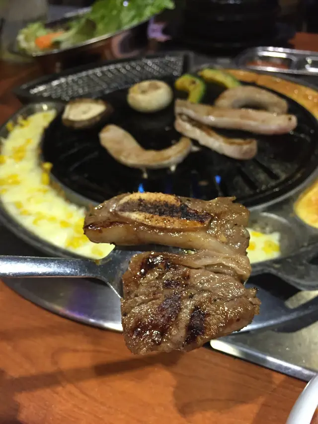 蠔食雜錦八爪魚套餐: LA骨